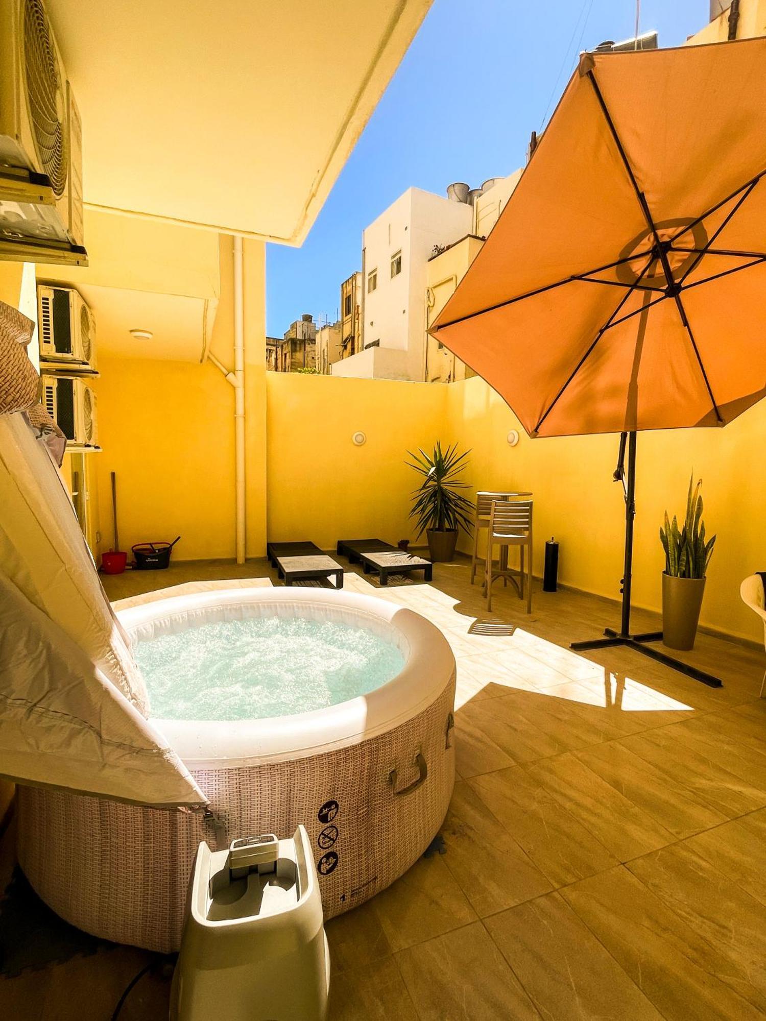 Sliema Jacuzzi Flat Daire Dış mekan fotoğraf